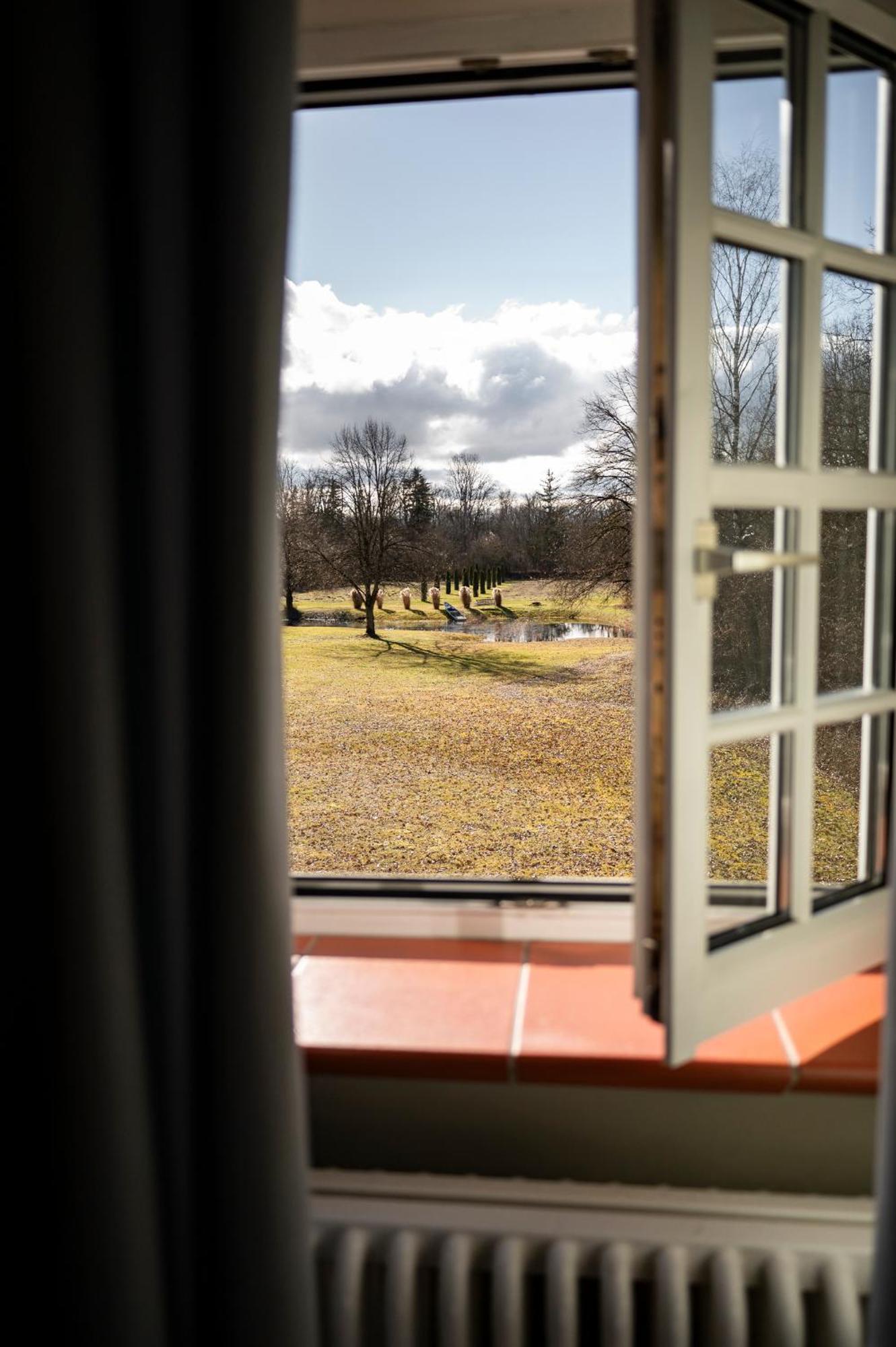 Gut Altholz Landhotel Und Restaurant Hutter Plattling Exterior foto